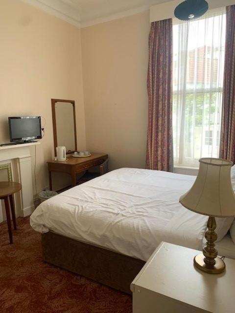 Hotel Balmoral Bournemouth Exteriör bild